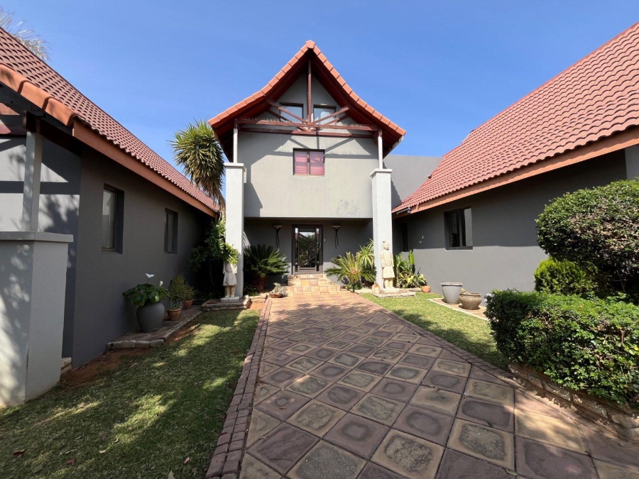 4 Bedroom Property for Sale in Woodland Hills Free State